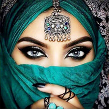 Load image into Gallery viewer, Masked Beauty 30x30cm(canvas) full round drill diamond painting