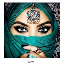 Load image into Gallery viewer, Masked Beauty 30x30cm(canvas) full round drill diamond painting