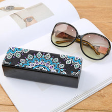 Load image into Gallery viewer, DIY Diamond Painting Eye Glasses Case Travel Leather Sunglasses Storage Box