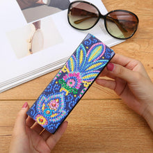 Load image into Gallery viewer, DIY Diamond Painting Leather Eyeglasses Storage Box Case Sunglasses Holder