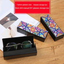 Load image into Gallery viewer, DIY Diamond Painting Sunglasses Case Portable Leather Glasses Storage Box
