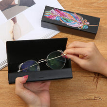 Load image into Gallery viewer, DIY Diamond Painting Leather Sunglasses Storage Box Portable Glasses Case