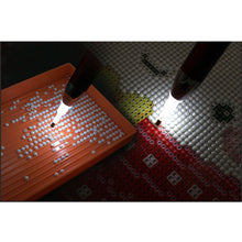 Load image into Gallery viewer, Luminous Diamond Painting Tool Point Drill Pen Cross Stitch Diamond Sticker