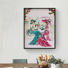 Load image into Gallery viewer, Diamond Painting - Partial Special Shaped - Noble woman (30*40cm)