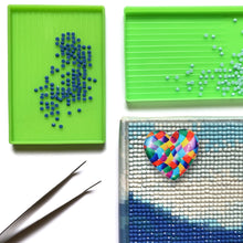 Load image into Gallery viewer, Magnetic Heart Shape Plastic Painting Locator Diamond Painting Tools