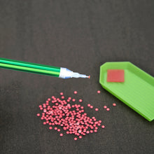 Load image into Gallery viewer, Battery Powered Lighted Point Drill Pen Diamond Painting DIY Tools Green