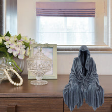 Load image into Gallery viewer, Thriller Nightcrawler Statue Gothic Sitting Sculpture Creative Resin Decor