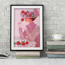 Load image into Gallery viewer, Diamond Painting - Full Special Shaped - Lady Bowler (30*40cm)