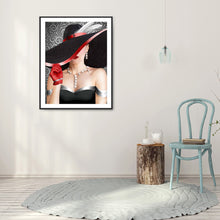 Load image into Gallery viewer, Diamond Painting - Full Round - Elegant lady (30*40CM)