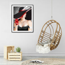 Load image into Gallery viewer, Diamond Painting - Full Round - Elegant lady (30*40CM)