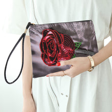 Load image into Gallery viewer, Diamond Painting Clutch DIY Special Shaped Drill PU Leather Handbag (AA965)