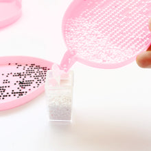 Load image into Gallery viewer, Large Capacity Diamond Painting Point Drill Tray Leaf-shaped Beading Plate