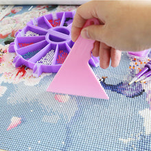 Load image into Gallery viewer, Purple DIY Multifunctional Diamond AccessoriesTool Set for 5D Diamond Embroidery