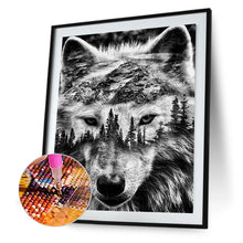 Load image into Gallery viewer, Diamond Painting - Full Round - arctic wolf dream catcher (30*40CM)