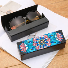 Load image into Gallery viewer, DIY Diamond Painting Leather Sunglass Storage Box Mandala Flowers (Q41)