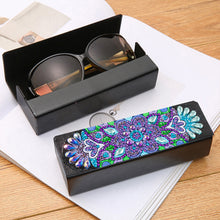 Load image into Gallery viewer, DIY Diamond Painting Leather Sunglass Storage Box Mandala Flowers (Q46)