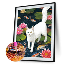 Load image into Gallery viewer, Diamond Painting - Full Square - Oil painting white cat on water (40*55CM)
