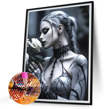 Load image into Gallery viewer, Diamond Painting - Full Round - black and white girl (40*50CM)
