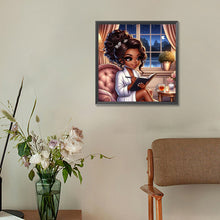 Load image into Gallery viewer, Diamond Painting - Full Round - Black beauty reading a book (30*30CM)
