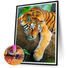 Load image into Gallery viewer, Diamond Painting - Full Round - tiger (30*40CM)
