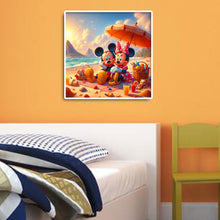 Load image into Gallery viewer, Diamond Painting - Full Round - Mickey and Minnie on the beach (30*30CM)
