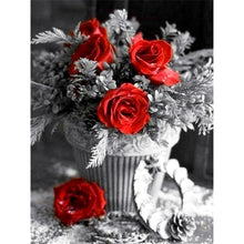 Load image into Gallery viewer, Diamond Painting - Full Round - black and white red rose (30*40CM)
