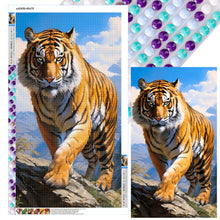 Load image into Gallery viewer, Diamond Painting - Full Round - mountaintop tiger (40*70CM)
