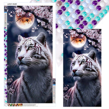 Load image into Gallery viewer, Diamond Painting - Full Round - Moonlight Tiger (40*80CM)
