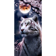 Load image into Gallery viewer, Diamond Painting - Full Round - Moonlight Tiger (40*80CM)
