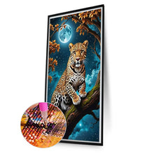 Load image into Gallery viewer, Diamond Painting - Full Round - leopard at night (50*85CM)
