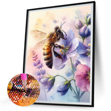 Load image into Gallery viewer, Diamond Painting - Full Round - Bee and flower (30*40CM)
