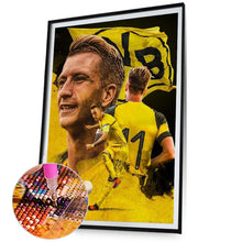 Load image into Gallery viewer, Diamond Painting - Full Round - Soccer Star (50*70CM)
