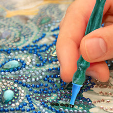 Load image into Gallery viewer, Diamond Painting Tool Kit DIY Storage Box with Lid Diamond Painting Pens
