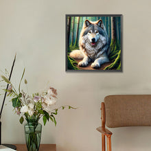 Load image into Gallery viewer, Diamond Painting - Full Round - Wolf in the Woods (30*30CM)

