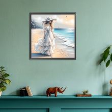Load image into Gallery viewer, Diamond Painting - Full Round - Elegant woman at the seaside (30*30CM)
