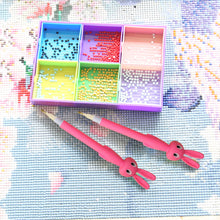 Load image into Gallery viewer, Rabbit Diamond Painting Pen with Pen Tips 5D Diamond Art Pen Kit for Kids Adults
