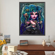 Load image into Gallery viewer, Diamond Painting - Full Round - Big Eyes Horror Spider Girl (40*50CM)
