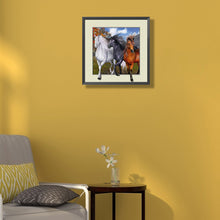 Load image into Gallery viewer, Diamond Painting - Full Round - Horse escaping from the frame (35*35CM)
