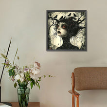 Load image into Gallery viewer, Diamond Painting - Full Round - Halloween crow witch (30*30CM)

