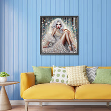 Load image into Gallery viewer, Diamond Painting - Partial Special Shaped - Exquisite woman (30*30CM)
