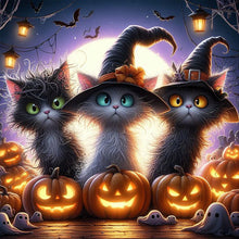 Load image into Gallery viewer, Diamond Painting - Full Square - Three kittens for Halloween (30*30CM)
