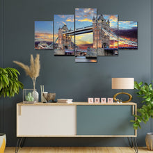 Load image into Gallery viewer, Diamond Painting - Full Round - Tower Bridge of London (95*45CM)
