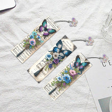 Load image into Gallery viewer, 3Pcs Special Shape Butterfly And Flowers Diamond Painting Bookmark for Bookworms
