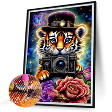 Load image into Gallery viewer, AB Diamond Painting - Full Round - Photographer tiger (40*50CM)
