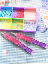 Load image into Gallery viewer, Diamond Painting Art Sticky Drill Dot Pen Stylus Diamond Art Pen (Purple Pink)
