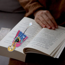 Load image into Gallery viewer, 2Pcs Special Shape Donald Duck Diamond Art Bookmark with Pendant for Book Lovers
