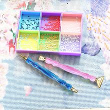 Load image into Gallery viewer, 3Pcs Diamond Painting Pen with Pen Head &amp; Clay 5D Point Drill Pen for Art Crafts
