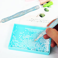 Load image into Gallery viewer, Sequins Diamond Painting Pen with Clay with 6 Tips Glitter Diamond Art Pen
