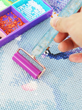 Load image into Gallery viewer, Sequins Diamond Painting Pen with Roller &amp; 5 Tips Glitter Diamond Art Pen
