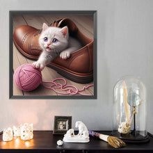 Load image into Gallery viewer, Diamond Painting - Full Round - Cat in the shoe (40*40CM)
